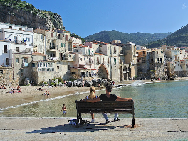 Cefalu panorama miasta, widok na La Rocca