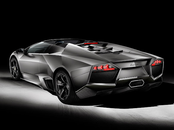 Wallpaper HD Mobil Lamborghini