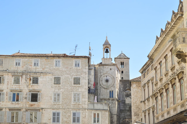 Split Old Town Buildings 2