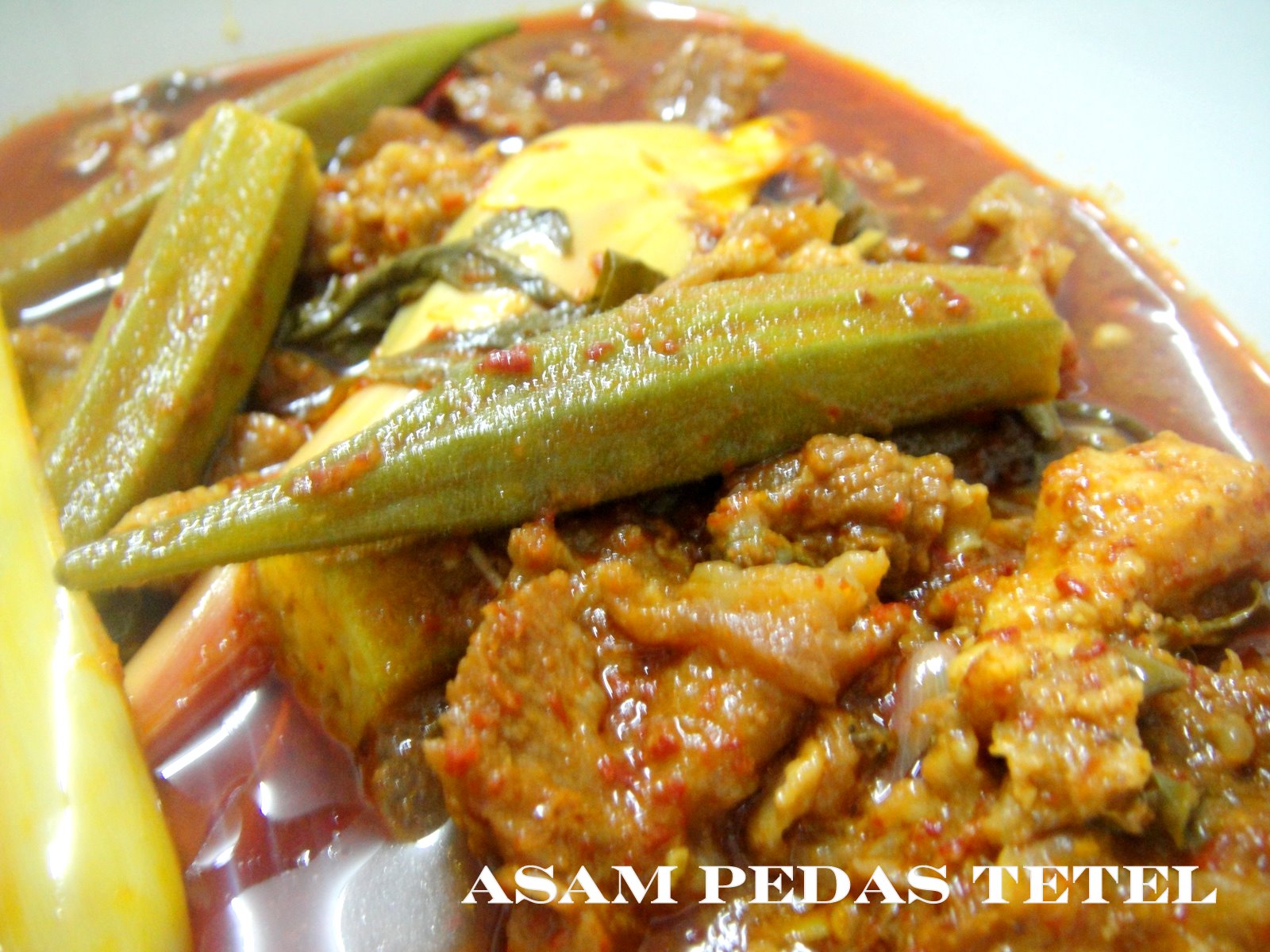 MAMA IS COOKING: ASAM PEDAS TETEL