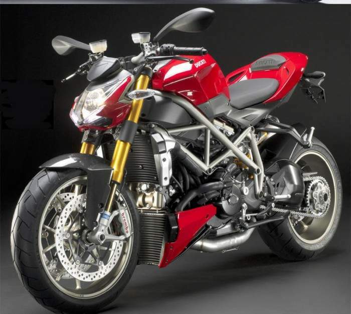 Ducati's new Superbike-based Streetfighter truly is the bomb.