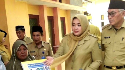 Hadiri Peringatan Maulid Nabi Muhammad SAW di Sanggar Bupati Ajak Warga Mawas Diri