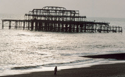 Image of the ruins of the second Brighton Pier