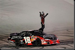 2010 Bristol Aug NNS Kyle Busch salutes fans