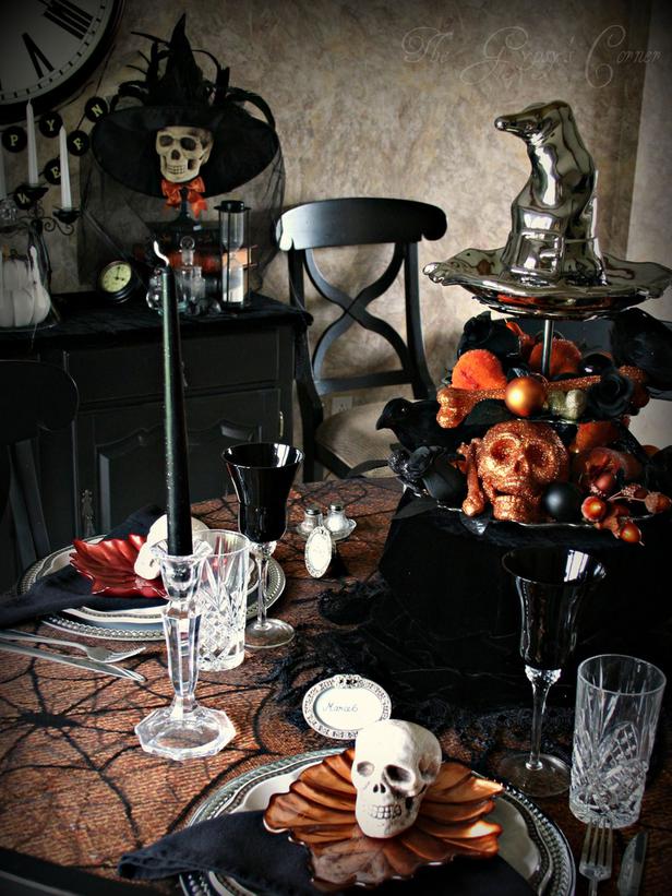 Modern Furniture Spooky  Halloween  Table  Settings and 