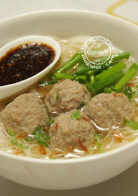 HaNa's FamiLy: Bakso Kuah Daging Sapi - Resepi II