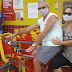 Morador de Cruz das Almas toma vacina da Covid-19 de bicicleta em Salvador