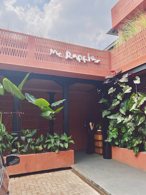Mr Raffles Bandung bistro & bar