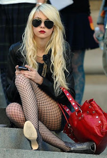 Taylor Momsen Long Hairstyles