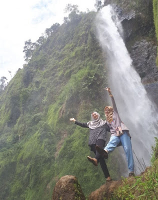 Pesona Keindahan Curug Citambur Cianjur Selatan