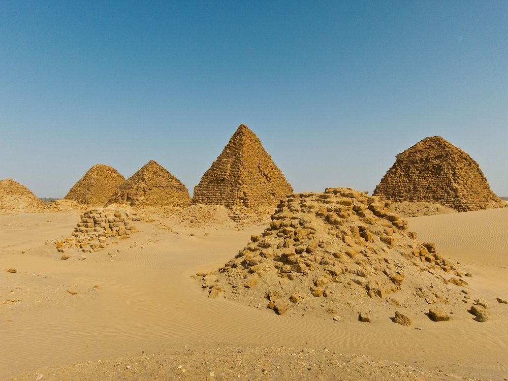 nubian-pyramids-5