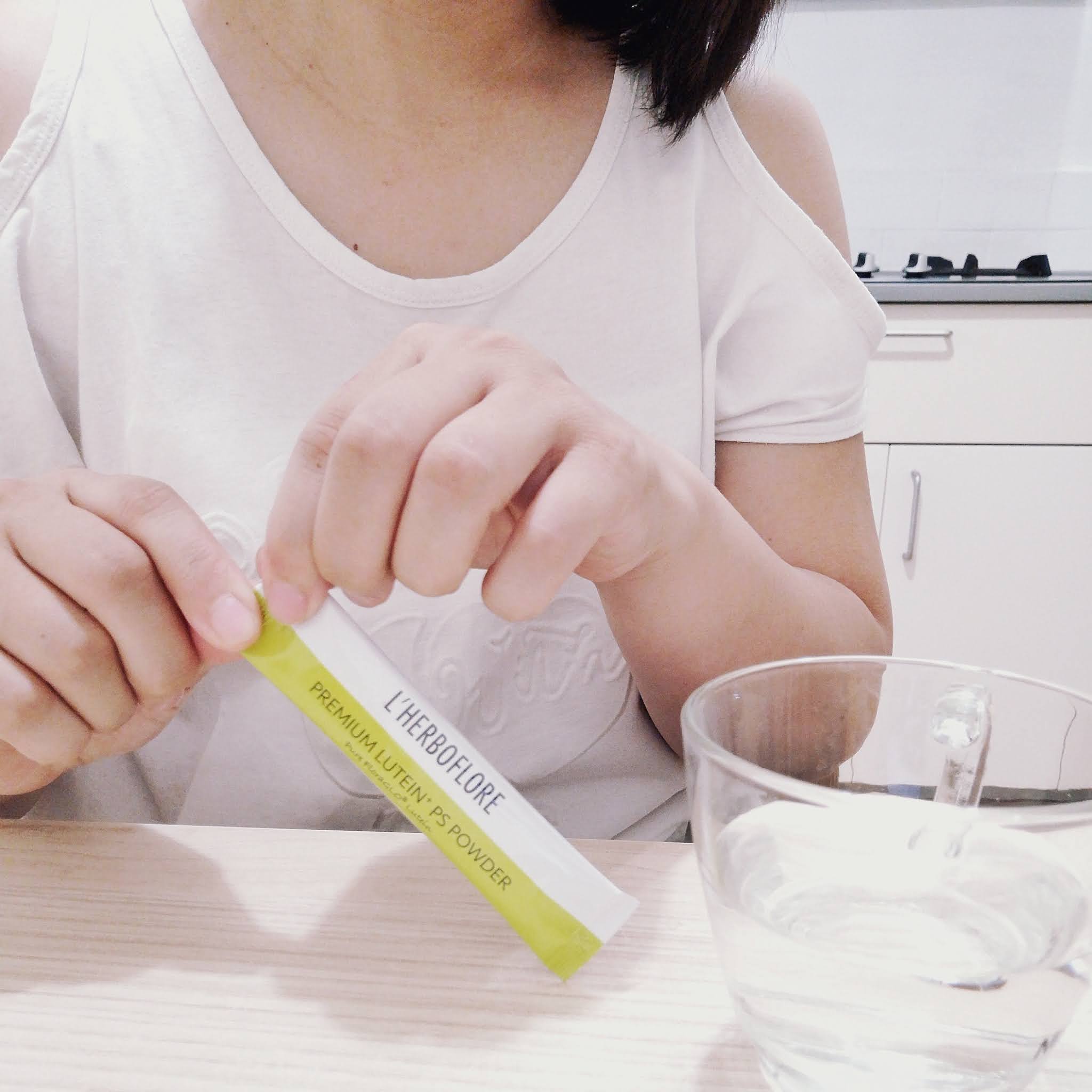 L’HERBOFLORE蕾舒翠強憶葉黃素粉眼睛保健沒有藥感好吃評價心得