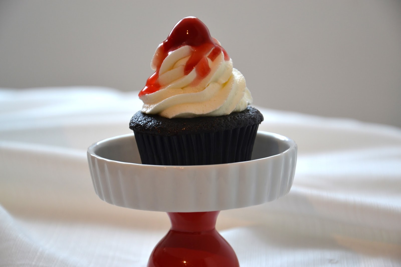 Chocolate Cupcakes With Cherry Pie Filling