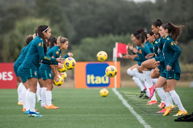 Seleção feminina de futebol em treino em Orlando (EUA)