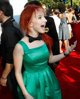 hayley williams red hair. Hayley Williams with cool dark