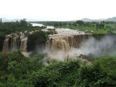 https://commons.wikimedia.org/wiki/File:Blue_Nile_Falls_02.jpg