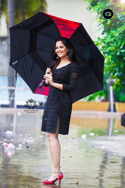 Anasuya telugu actress hot thighs in short dress