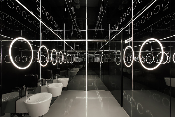 Studio Mode | Flash Nightclub Bulgaria | Restrooms