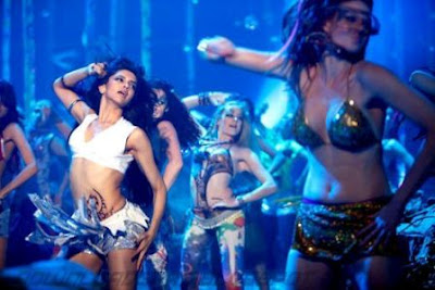 Deepika Dum Maaro Dum Item Song Photos