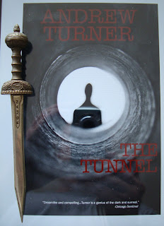 Portada del libro The Tunnel, de Andrew Turner