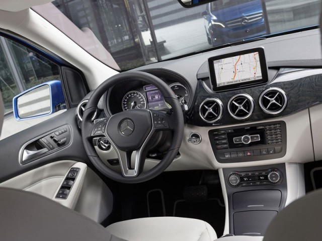 Mercedes B Class Electric Drive 2014 interior