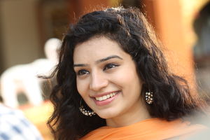 Sukirti Kandpal HD Wallpaper Free Download