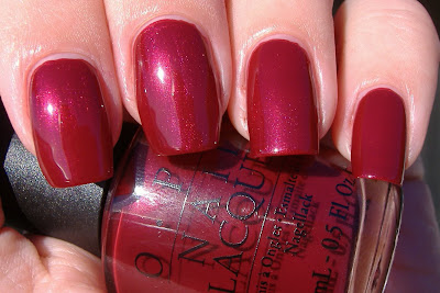 opi  bastille my heart swatch