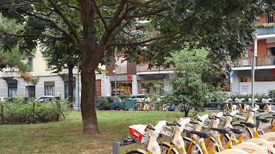 Rua próxima ao Bagliori Hotel