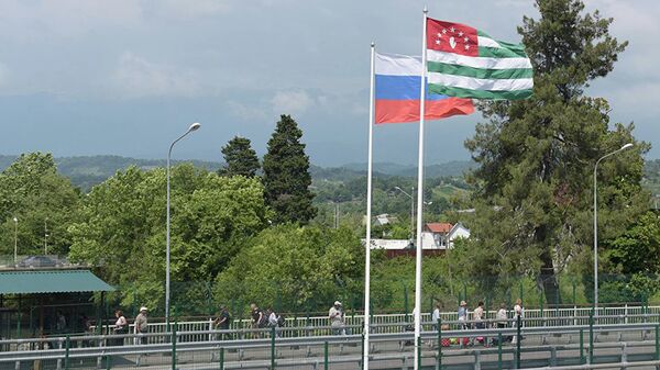 Медведев угрожает абхазам присоединением Абхазии и ЮО в состав России