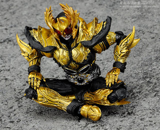 Bandai SIC Kiwami Tamashii Kamen Rider Kuuga Rising Ultimate Form figure