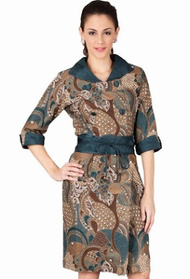 Mini dress batik wanita muda lengan panjang modis