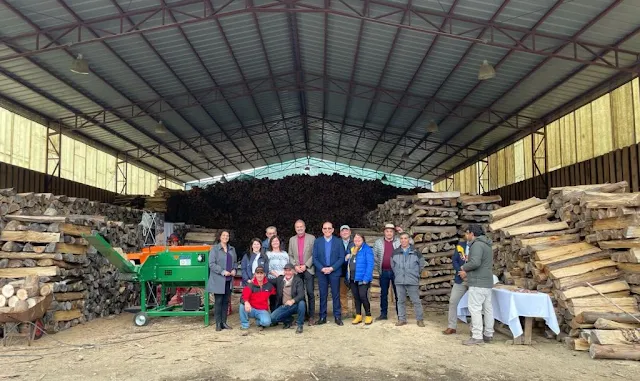 Entrega de maquinarias a beneficiarios del proyecto “Ta’ Buena Tu leña Seca” en la Provincia de Osorno