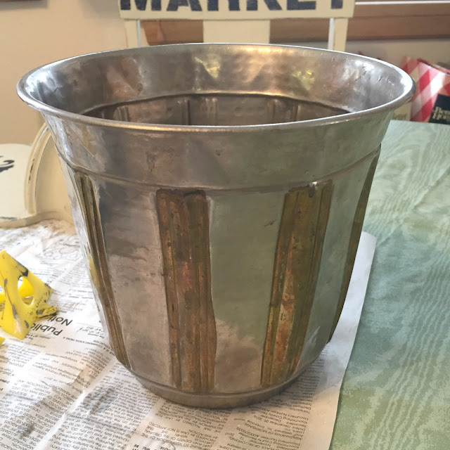 DIY Planter Urns from Thrift Shop Finds