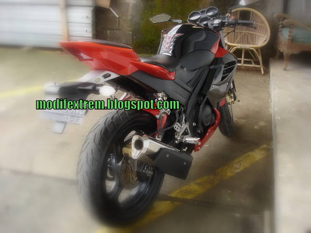 Yamaha V-ixion Sport Fighter modification