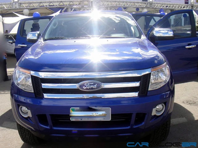 Nova Ford Ranger XLT Cabine Dupla 2.5 Flex 2013 - azul