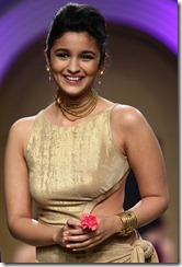 Alia Bhatt Latest Hot Photos at IBFW 2013, Alia Bhatt Latest Hot Pictures 2013