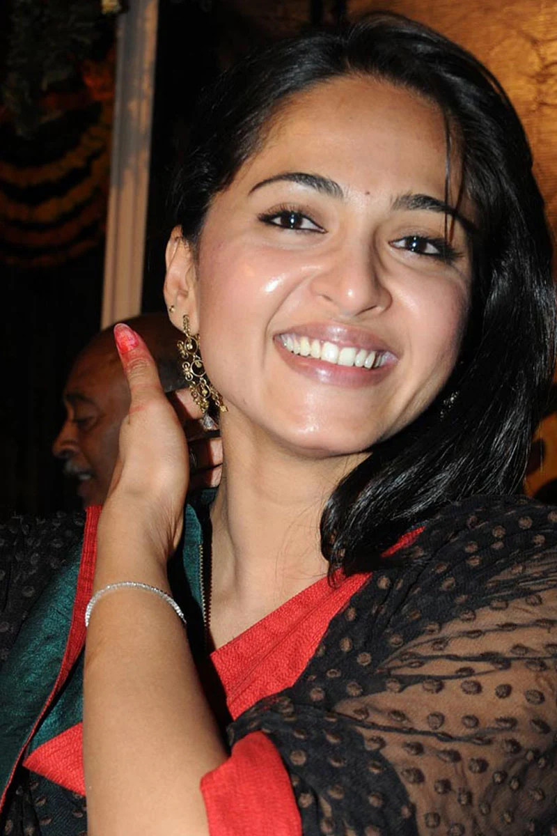 Actress Anushka Shetty Smiley faces in Closeup Photos