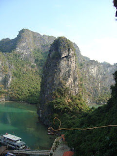 Bay of Halong (Vietnam)