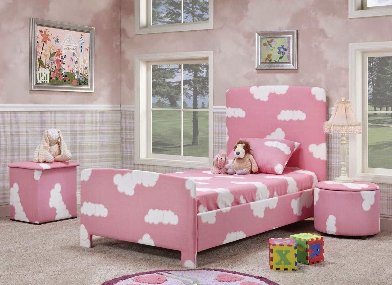  Desain  Kamar  Bertema Pink Bagus Deh Buat Remaja Putri 