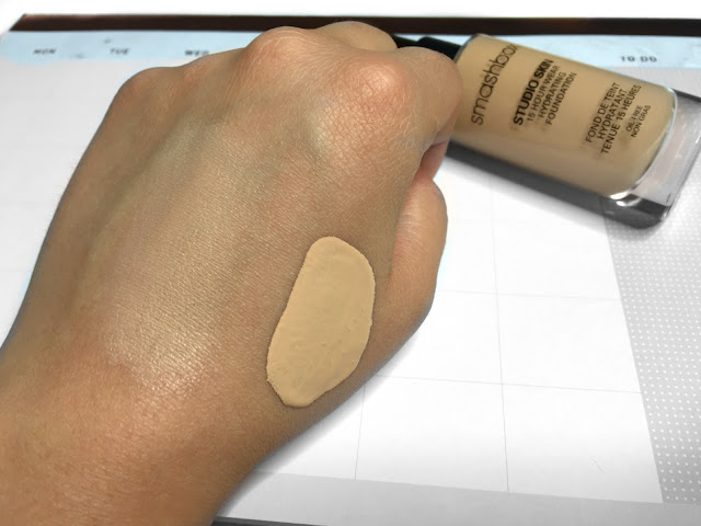 REVIEW: Smashbox Studio Skin 15 Hour Wear Hydrating Foundation