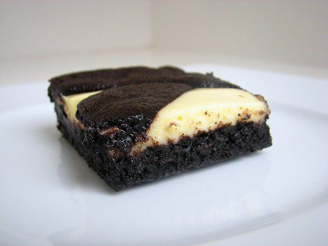 Black & White Cheesecake Bars