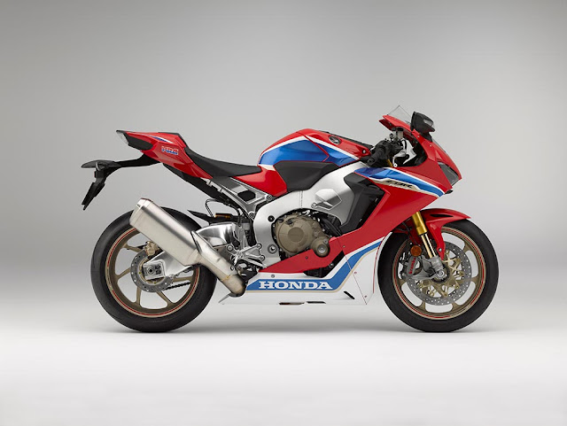 Φωτογραφικό Αφιέρωμα: Honda CBR 1000RR SP