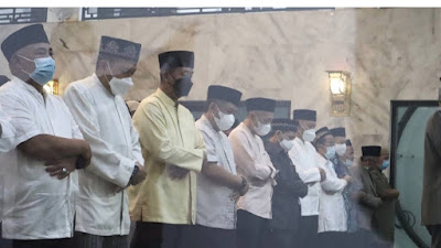 Tingkatkan Ibadah di 10 Hari Terakhir Ramadan, Yana Mulyana Ajak Umat Muslim Kota Bandung