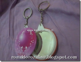 gantungan kunci cermin ukuran 58 mm