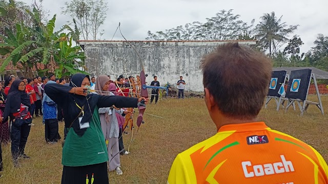 Puluhan Guru Ikuti Pelatihan Memanah Perpani Kebumen, Ada Peserta Dari Semarang