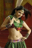 Thamanna, navel, show