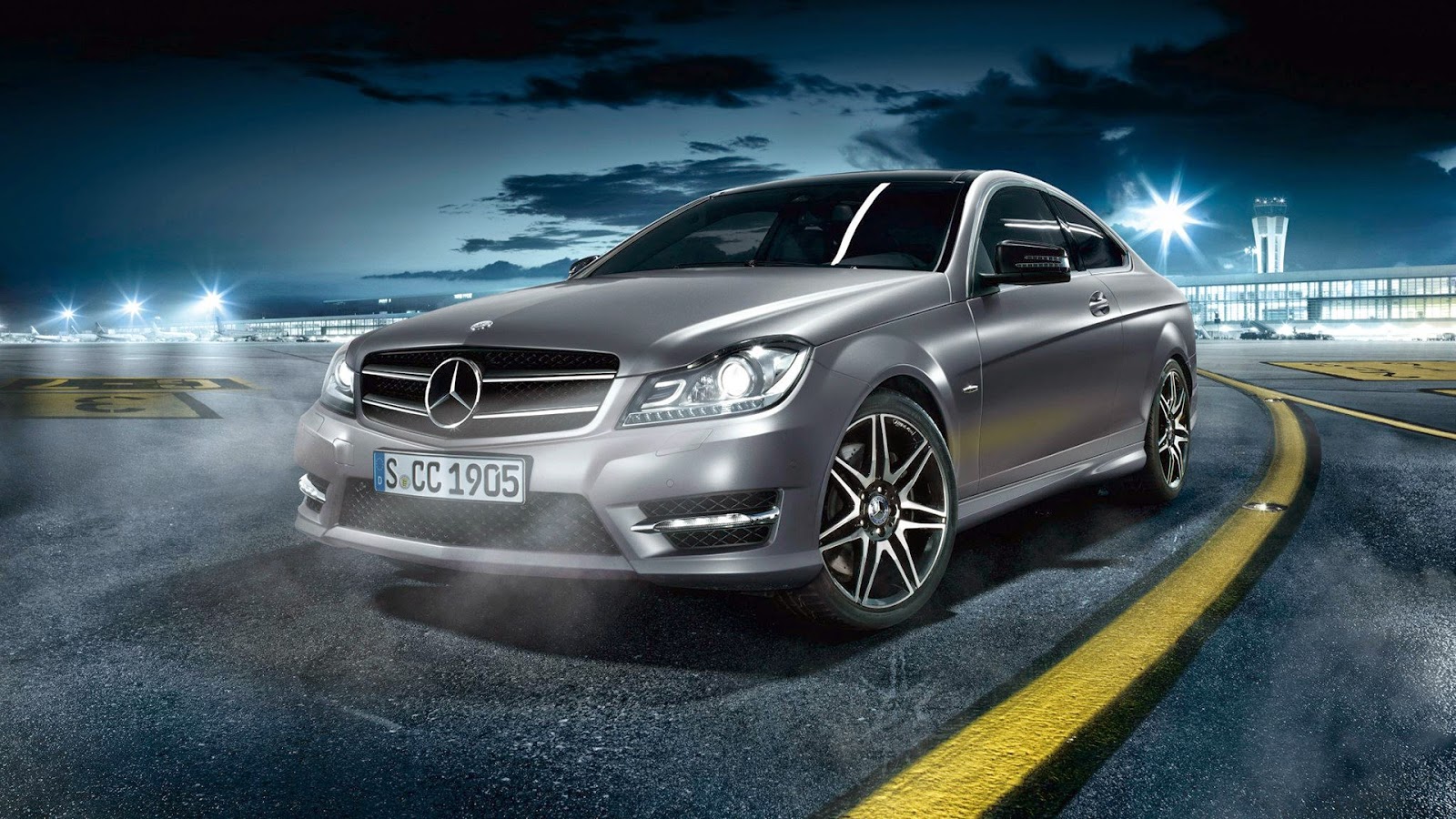 Mercedes C Class AMG 2013 Wallpapers