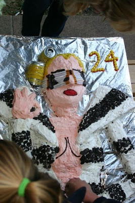 Design   Birthday Cake on Lady Gaga Cakes Seen On Www Coolpicturegallery Us