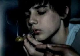 Justin Bieber Smoking Weed on Allieiswired Com Archives 2010 07 Justin Bieber Smoking Weed Photo