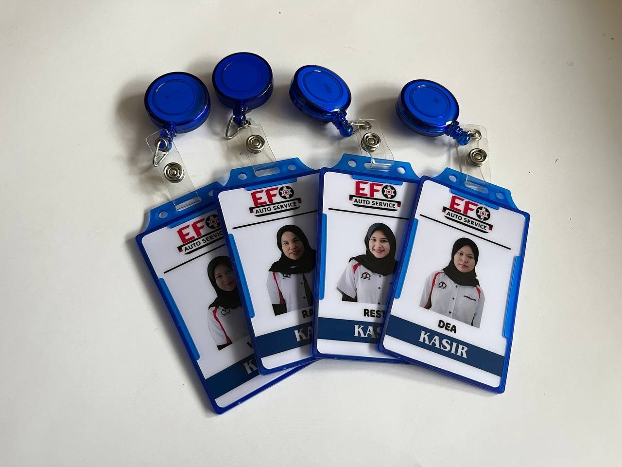 Cetak ID Card Elegan Untuk Kantor